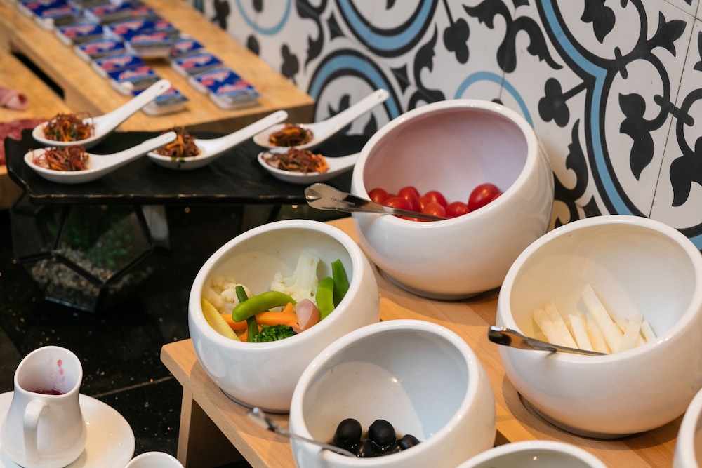 Hanoi Allure Hotel 38/60
