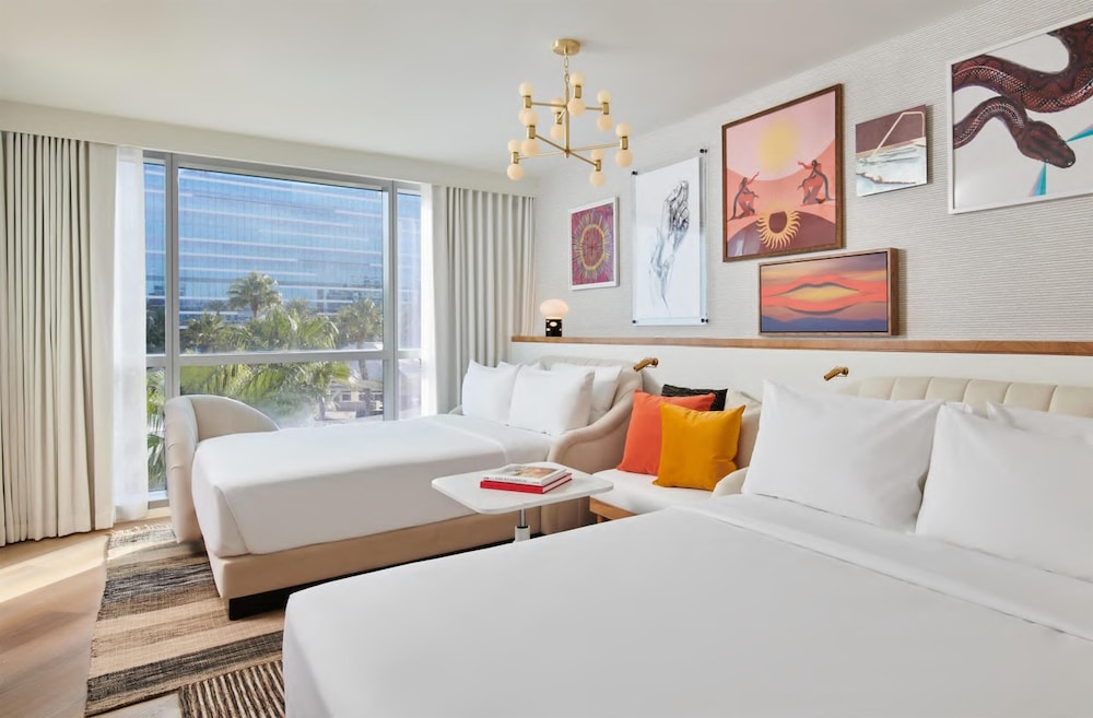 ROOM, 2 QUEEN BEDS, ACCESSIBLE