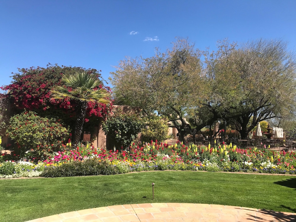 Hermosa Inn 37/44