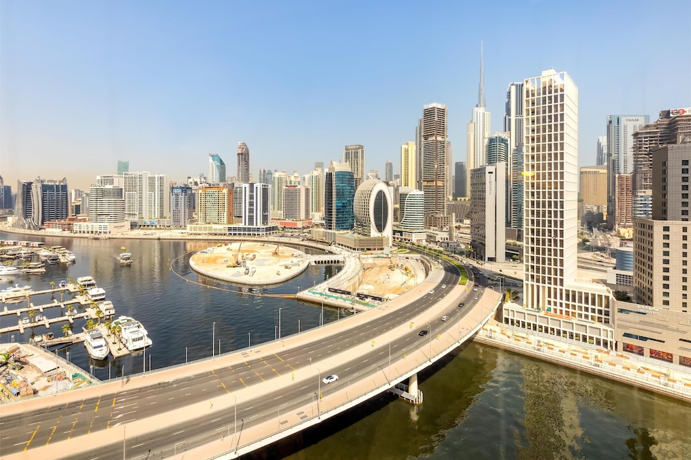 Radisson Blu Dubai Canal View 72/75