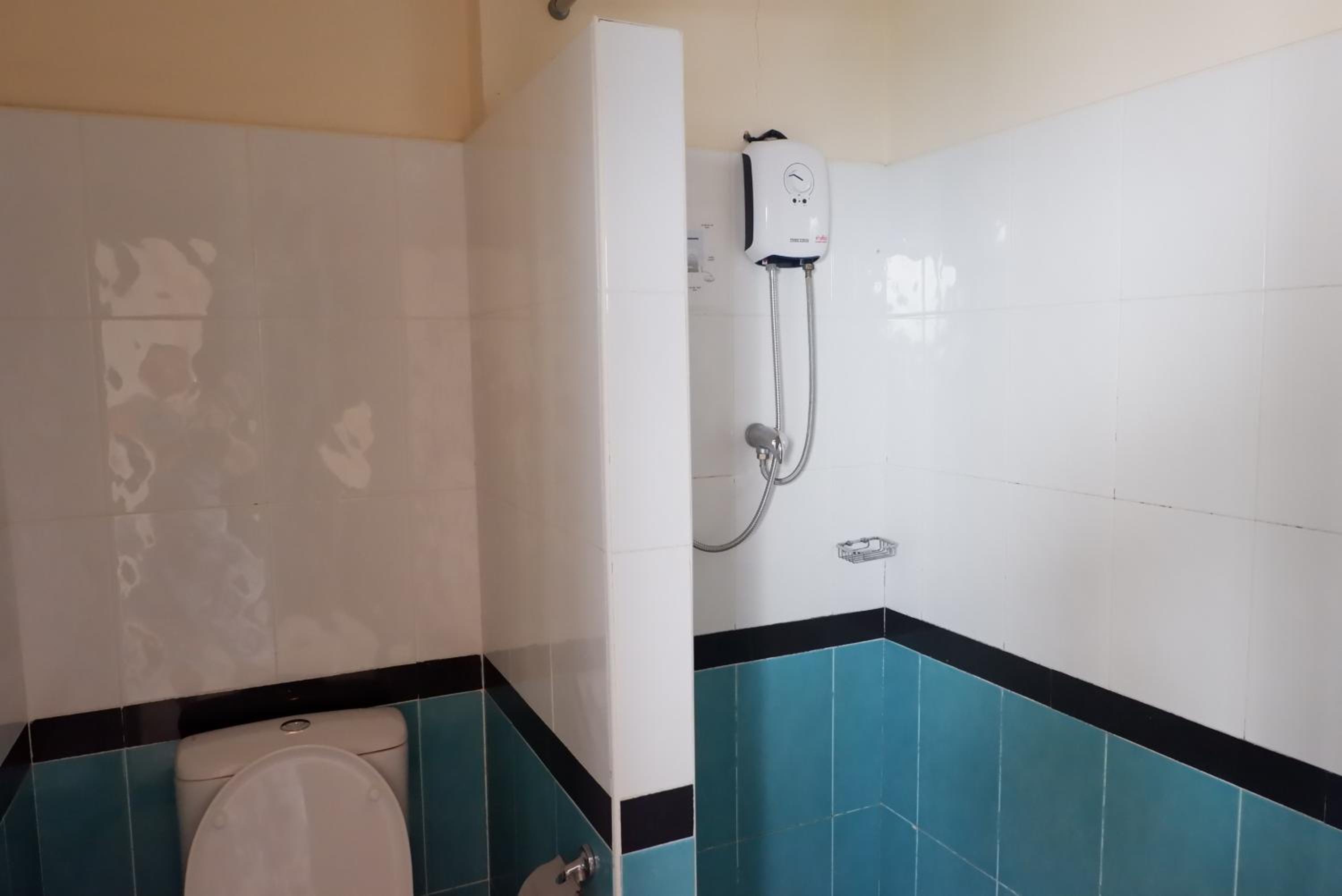 Auychai Grand Hotel 30/50