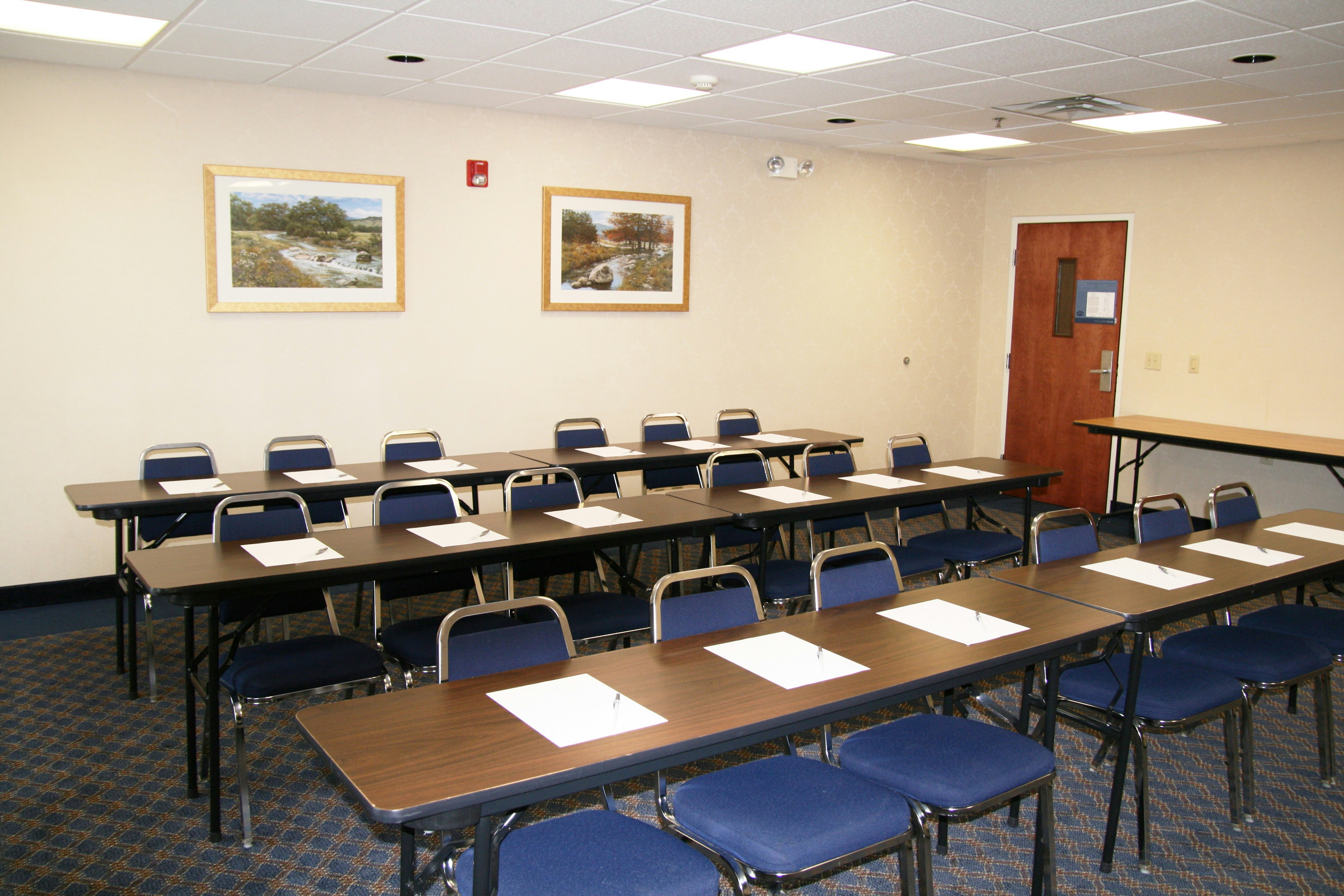 Hampton Inn Lancaster, OH 48/53