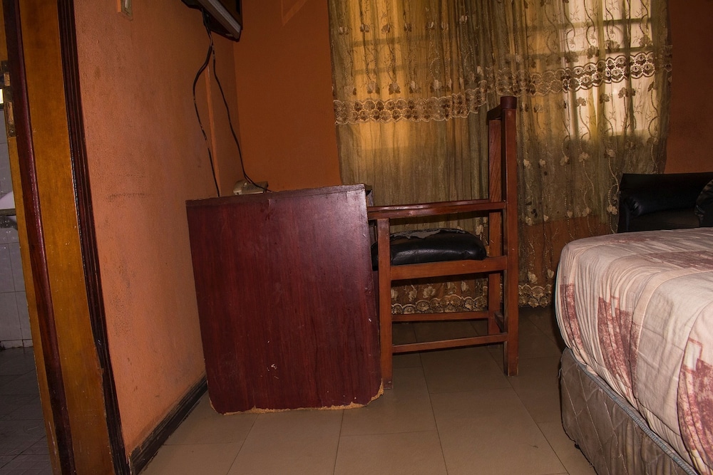 Jolac Hotel And Suites 12/44