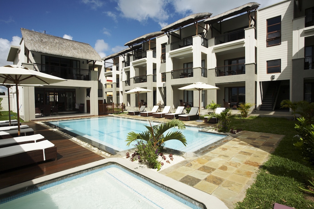 Grand Bay Suites 56/65