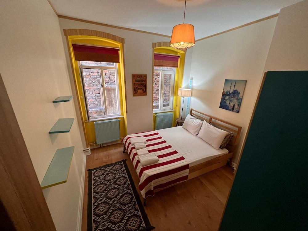 Rodin Hostel 15/44