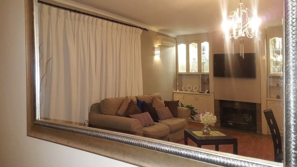 Luxury Heights Guesthouse 16/26