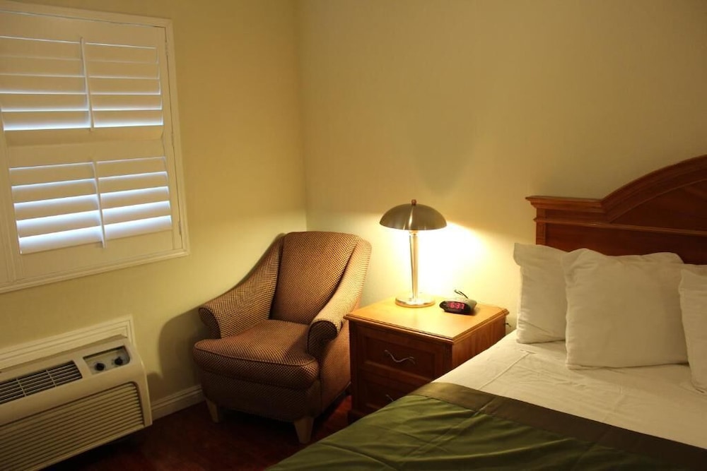Garden Inn San Gabriel 40/57