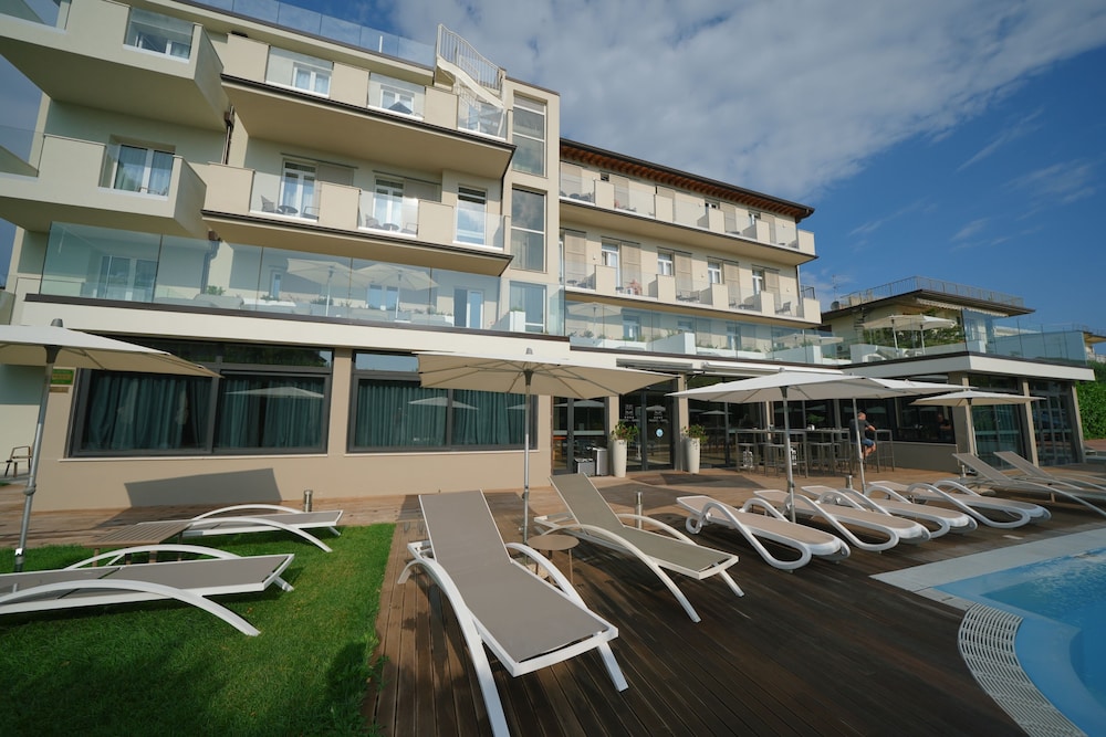 Hotel Palazzo Del Garda (ex Hotel Armony) 3/48