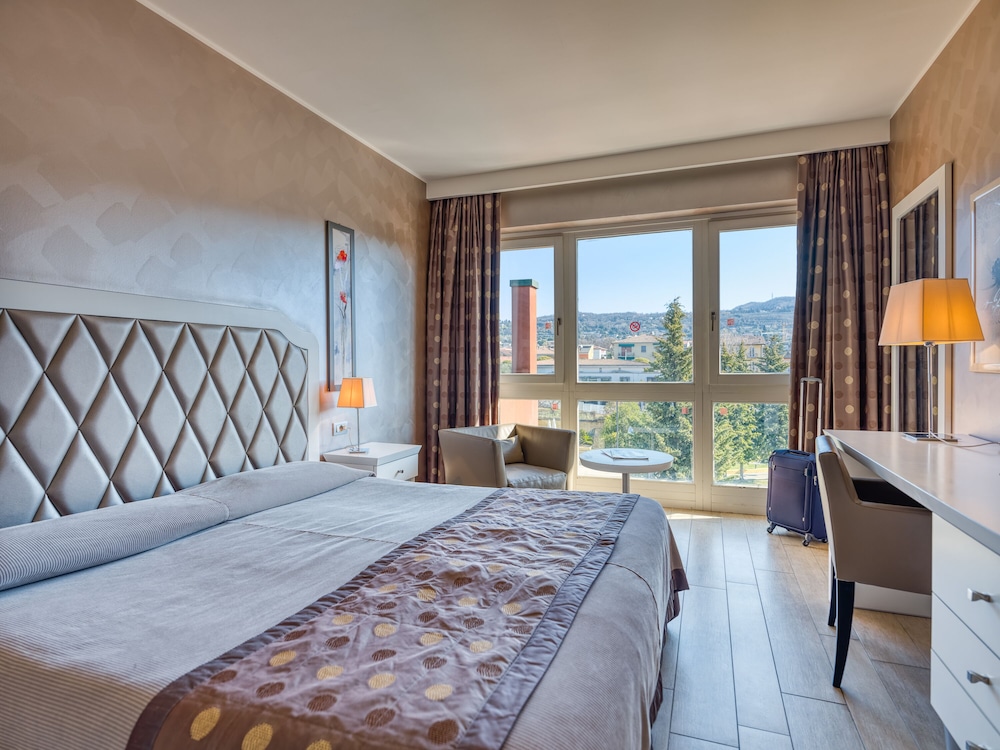 SUPERIOR, DOUBLE BED