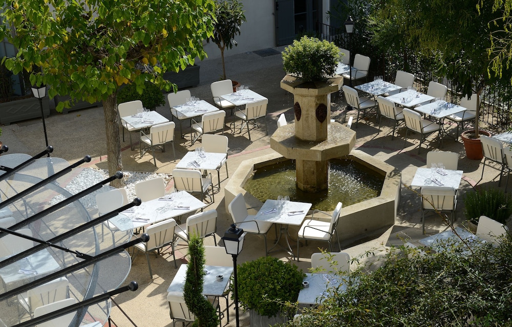 Grand Hotel Henri 32/43