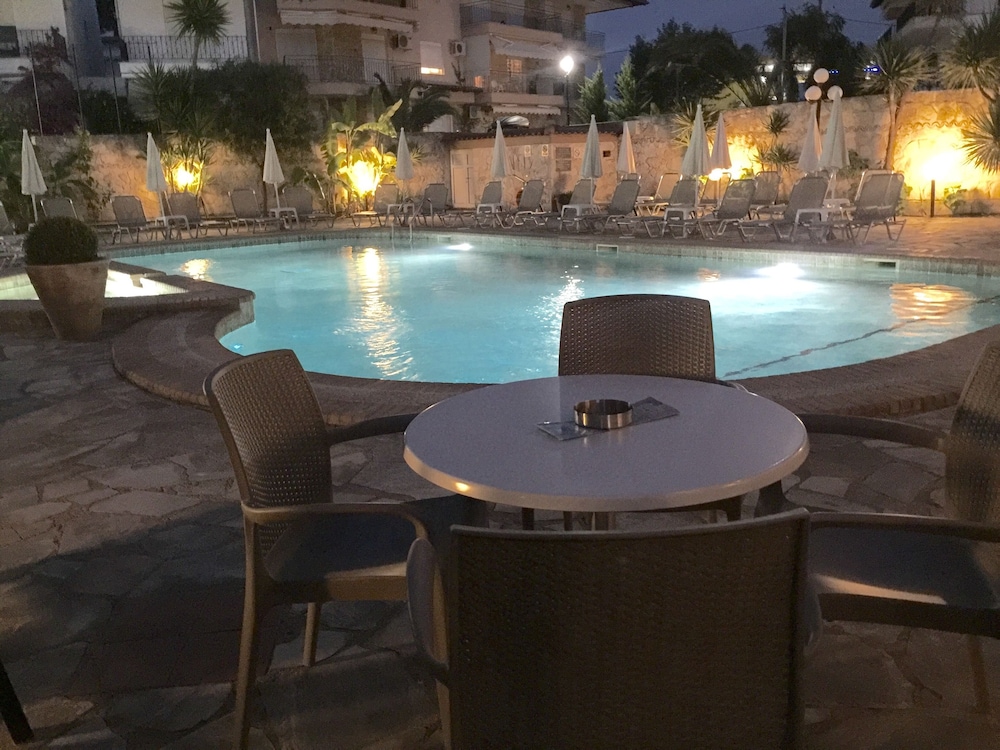 SARANTIS HOTEL 60/69