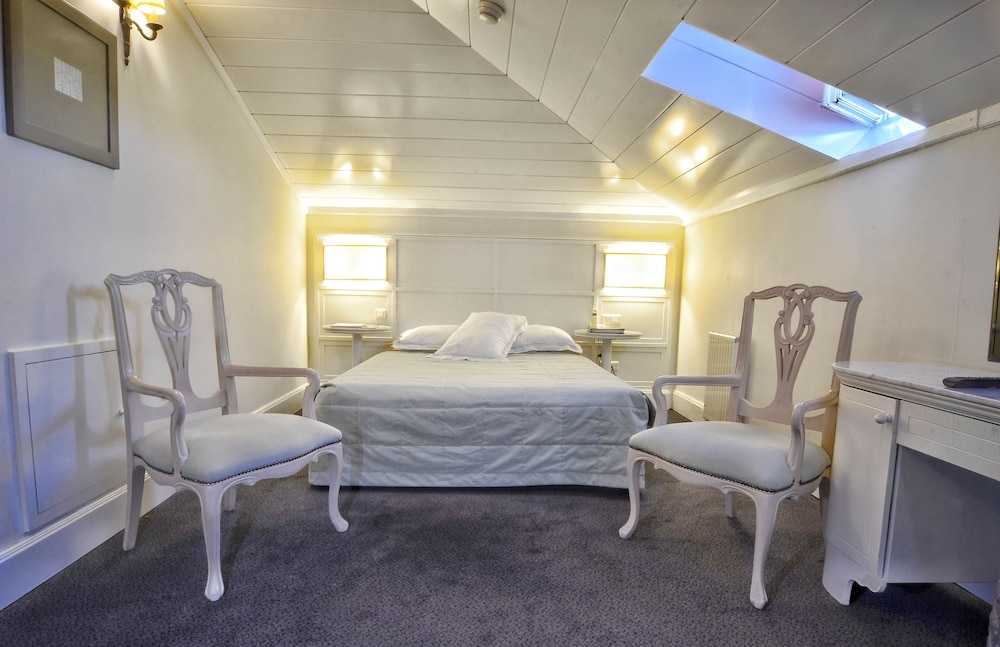 Kar-s Hotel 24/50