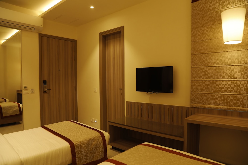 Hotel The Royal Vista 36/50