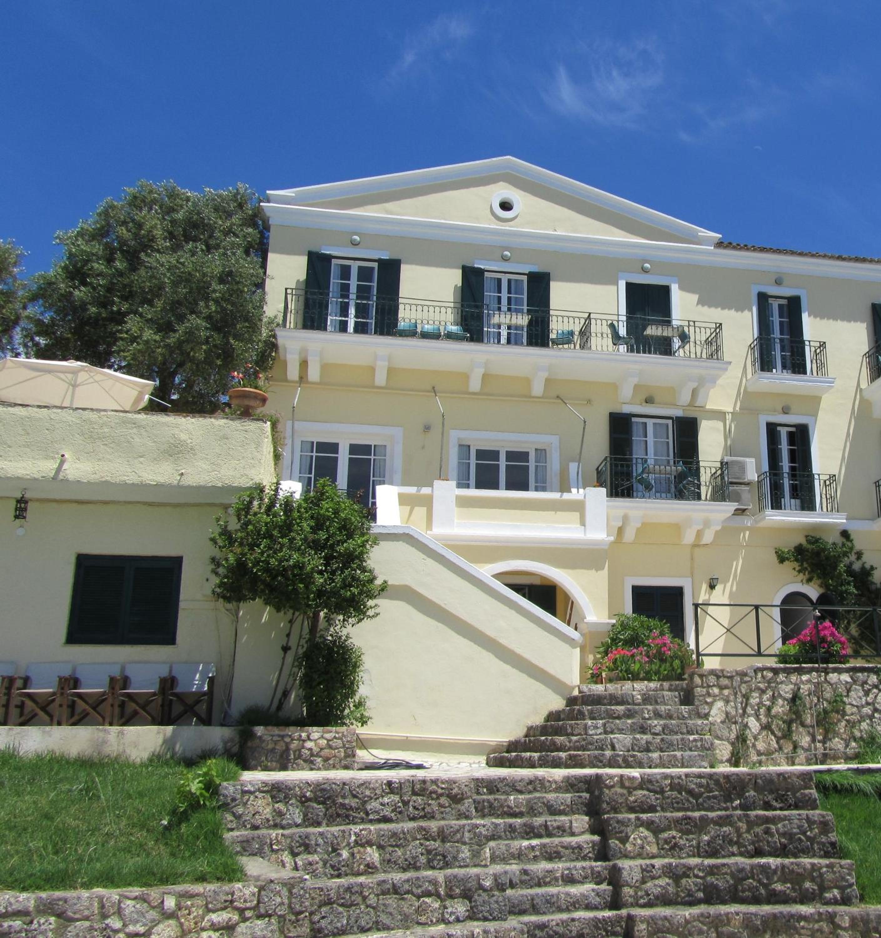 Levant Hotel 3/33
