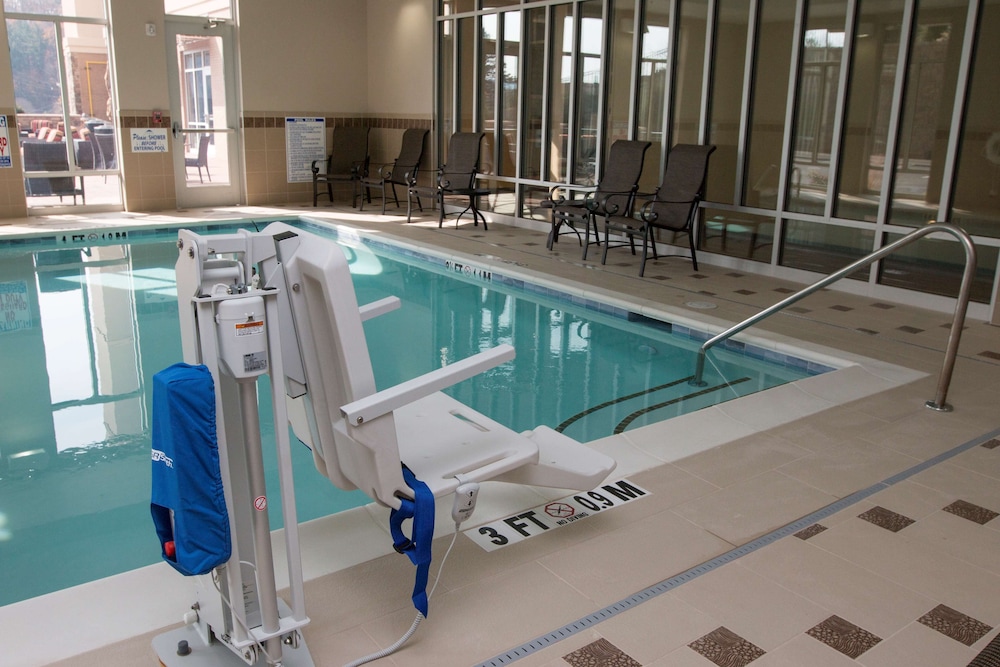 Hampton Inn & Suites Boone 30/55
