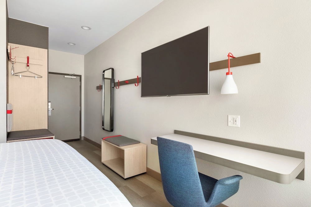 Avid Hotels Staunton 11/46