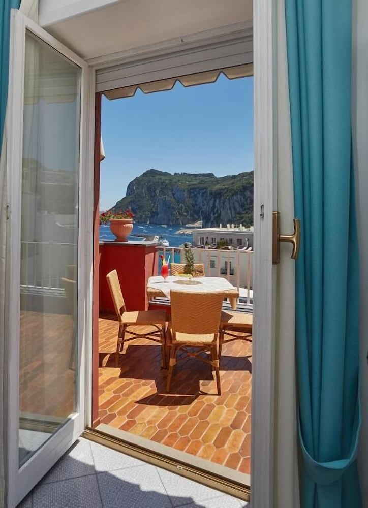 Palatium Mari Hotel 38/75