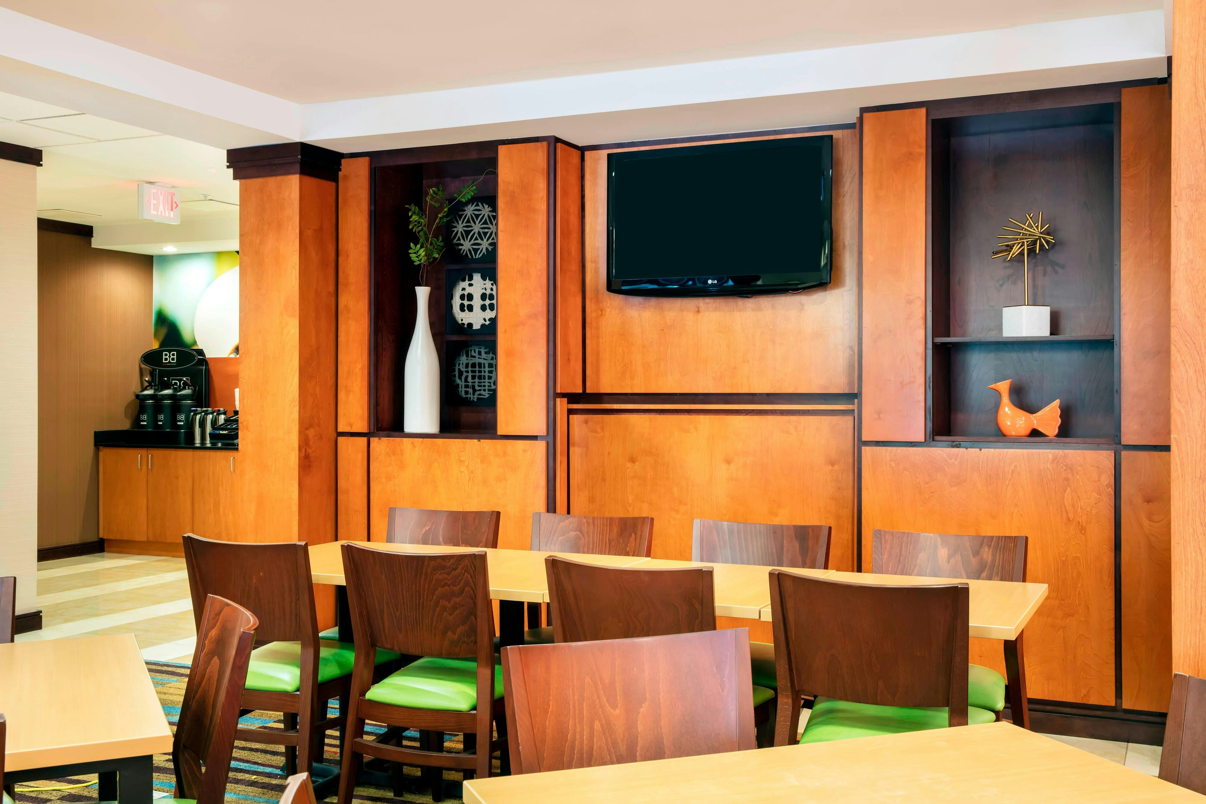 Fairfield Inn Suites By Marriott Lakeland Plant City 37/48