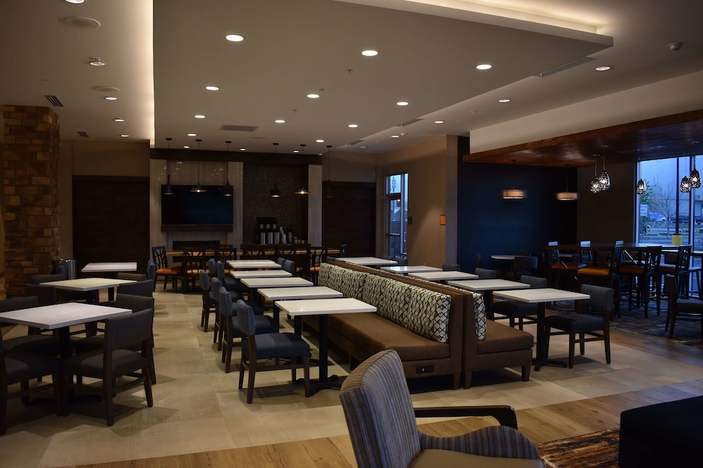 La Quinta Inn Suites By Wyndham Flagstaff East I 40 39/49