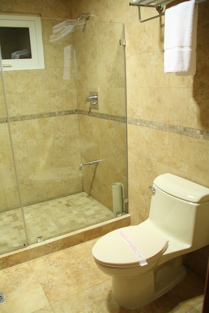 Hotel Casa Serena 69/69