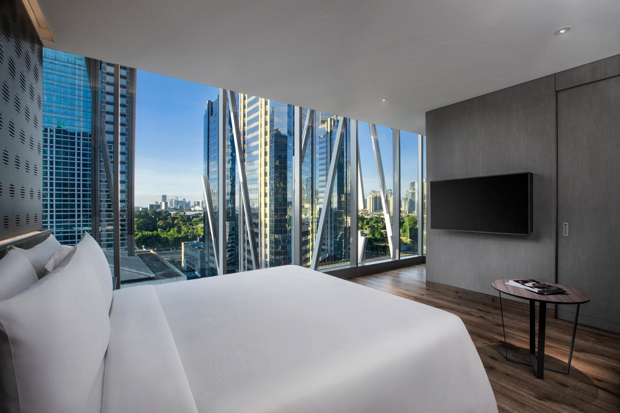 Executive, King Bed
