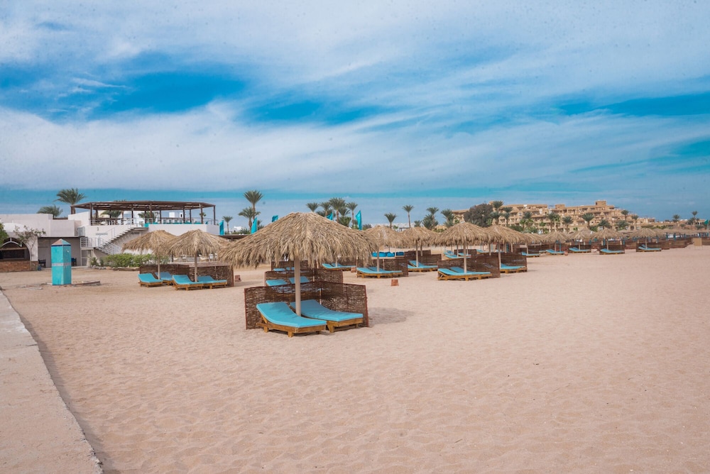 Shams Lodge for Watersports 40/47