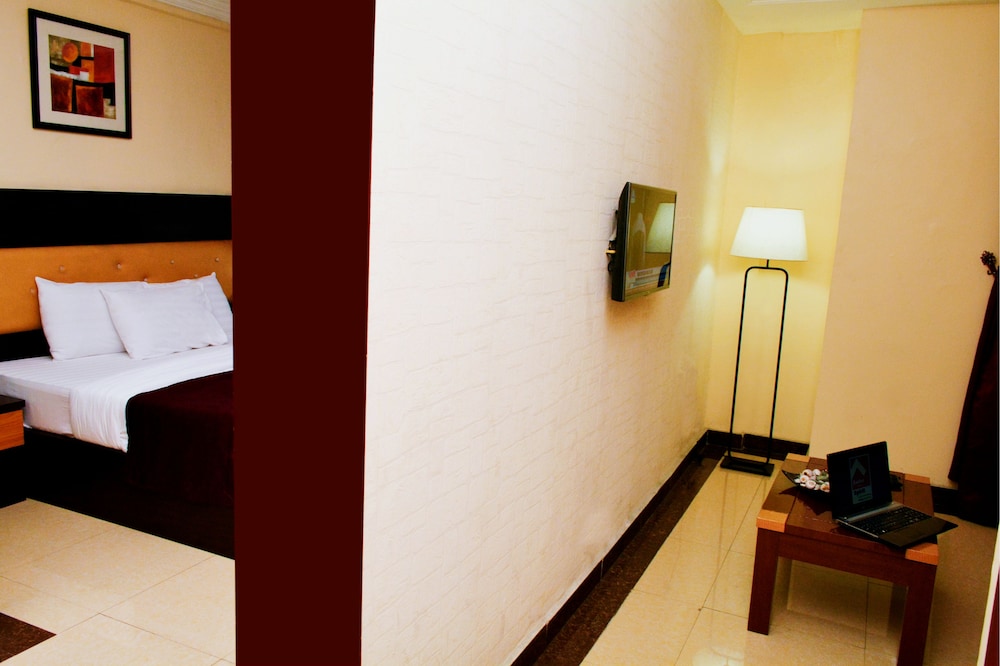 Swiss Spirit Hotel And Suites Danag 16/52