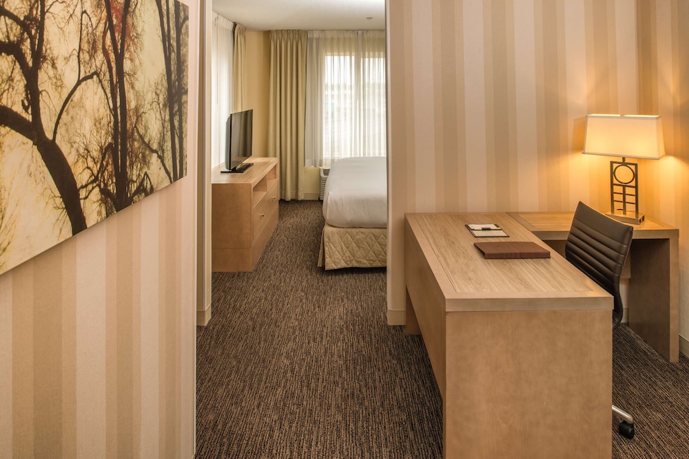 DoubleTree by Hilton Portland - Beaverton 10/17