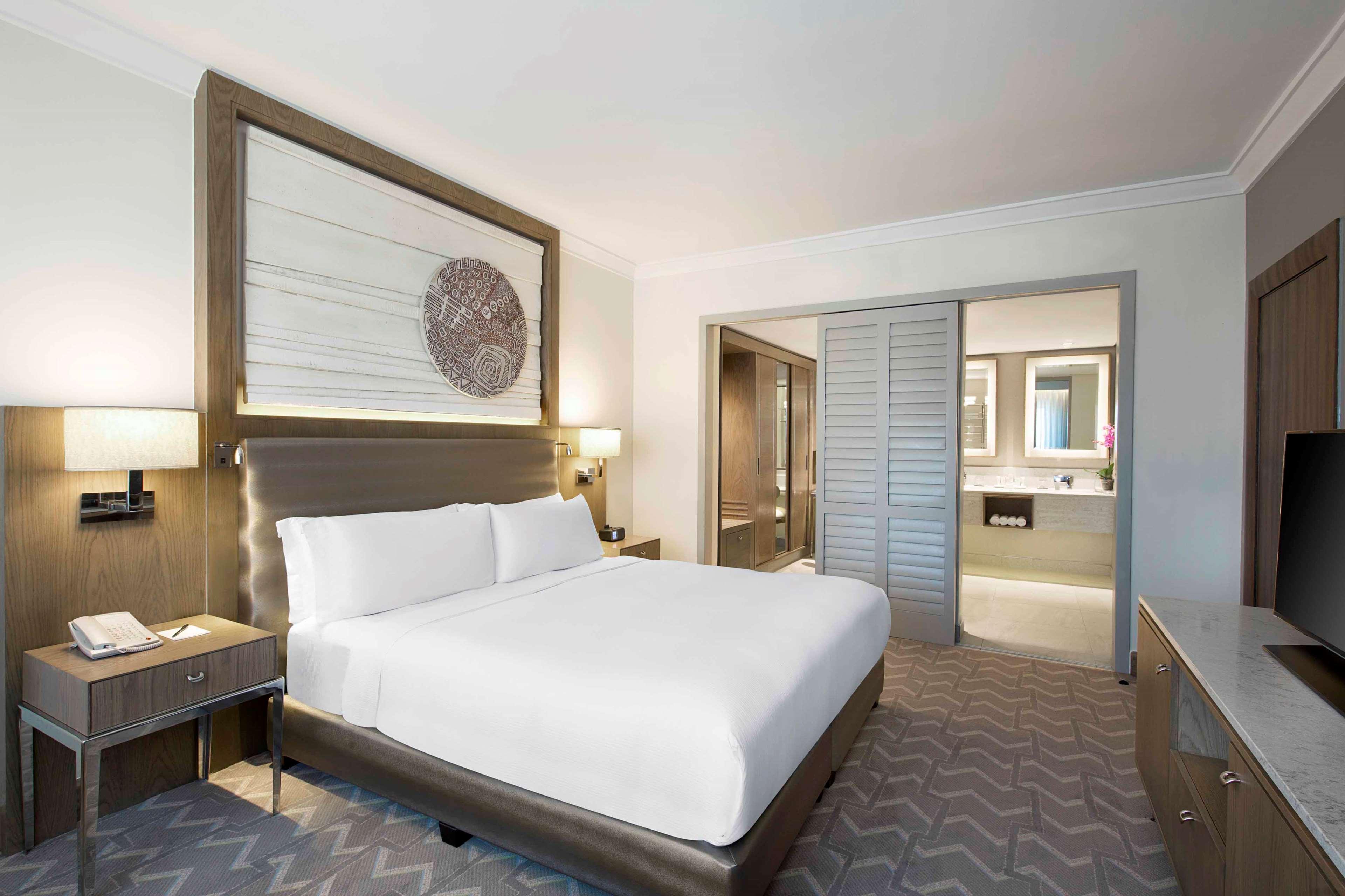 Ambassador, Suite