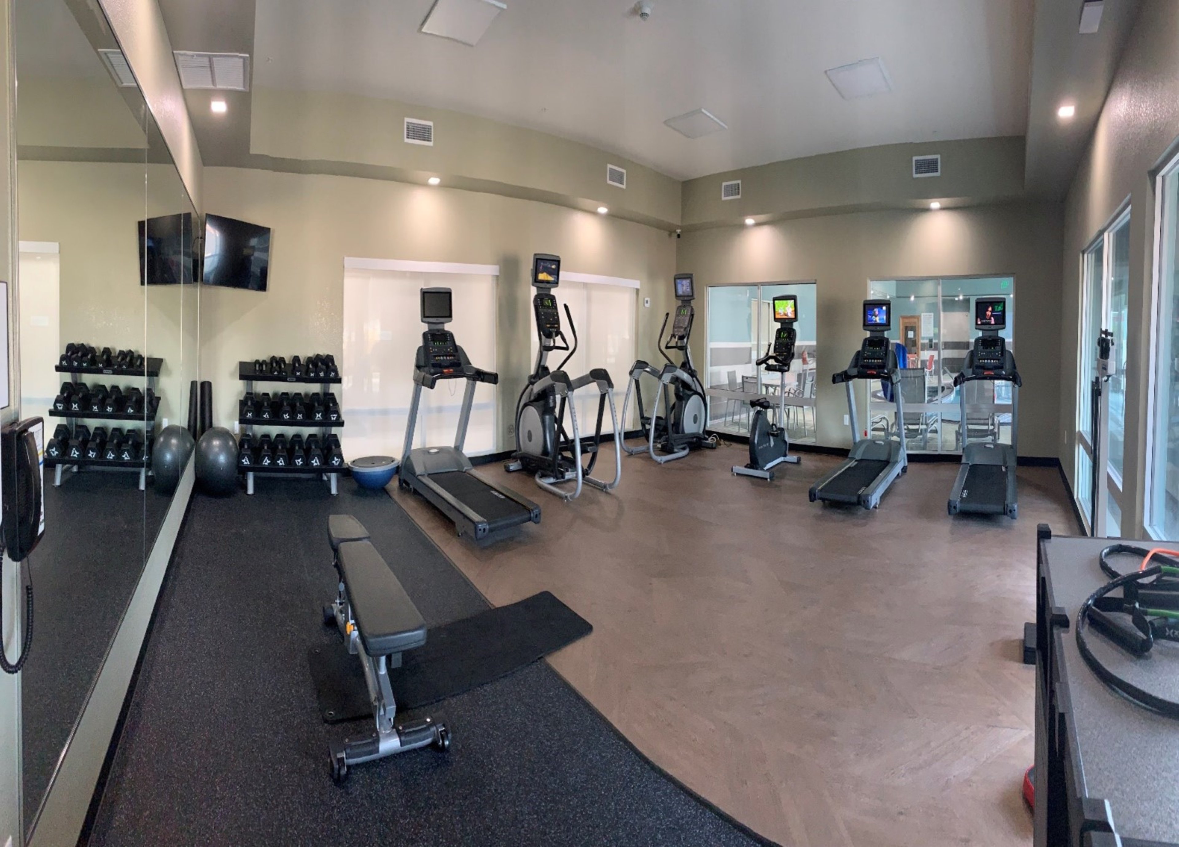 Holiday Inn Express and Suites Canon City 25/41