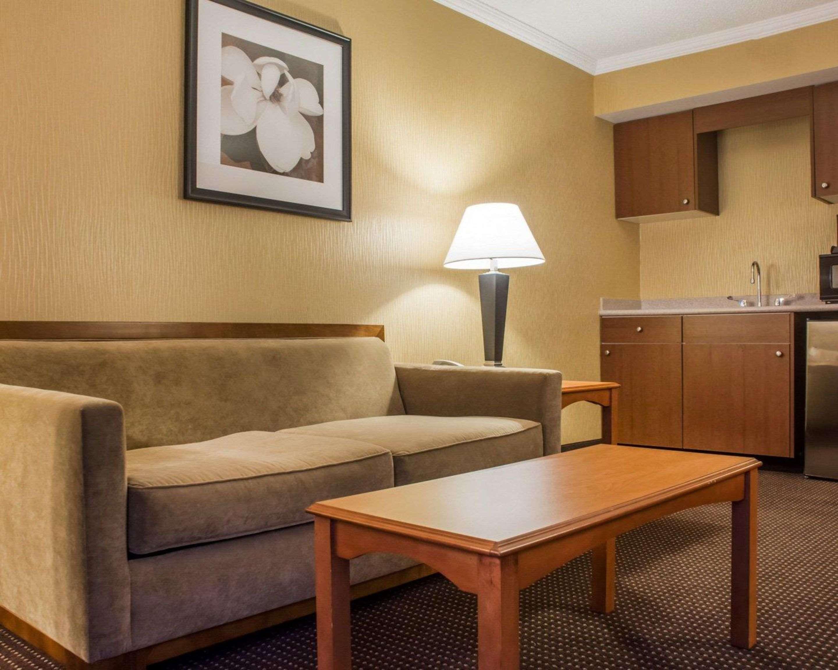 Hampton Inn Oswego 14/36