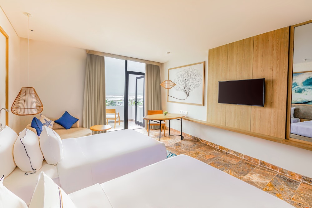 Premium Partial Ocean View
