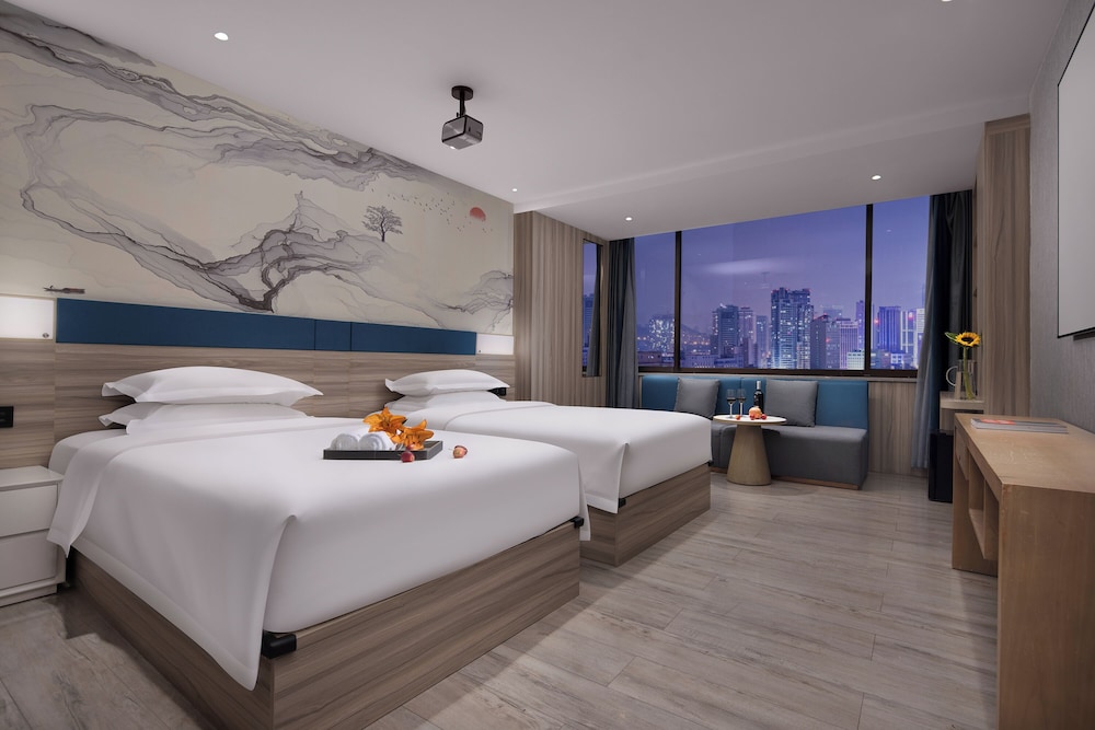 Kaiserdom Hotel Huayue 30/50