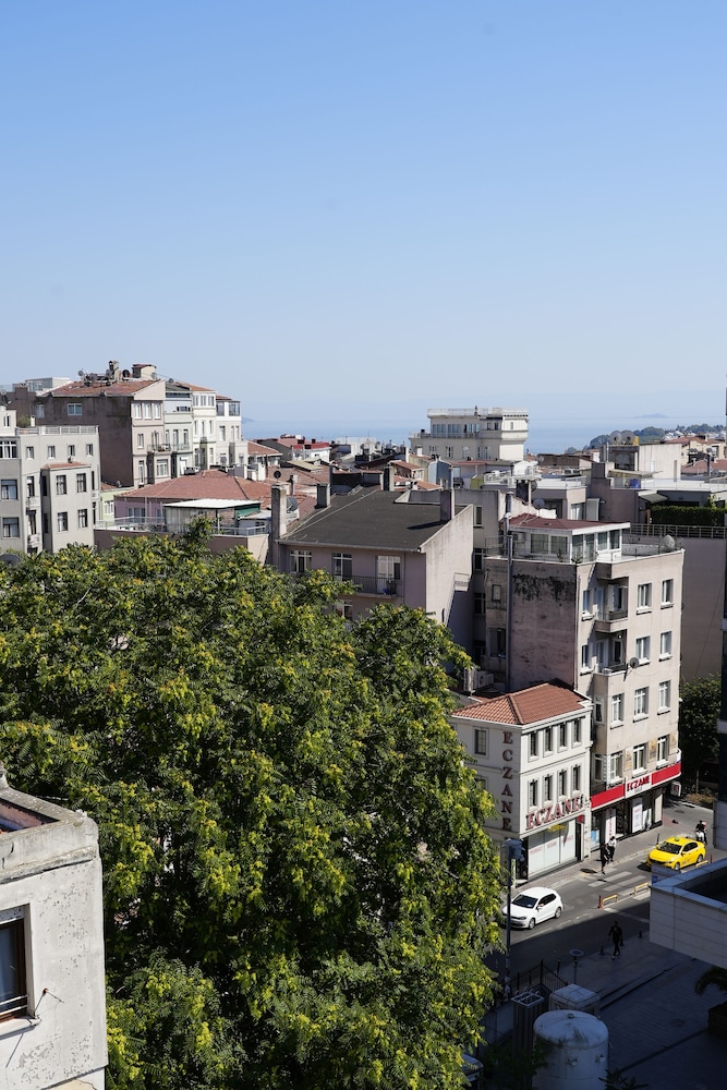 Taksim Avenue Hotel 43/50