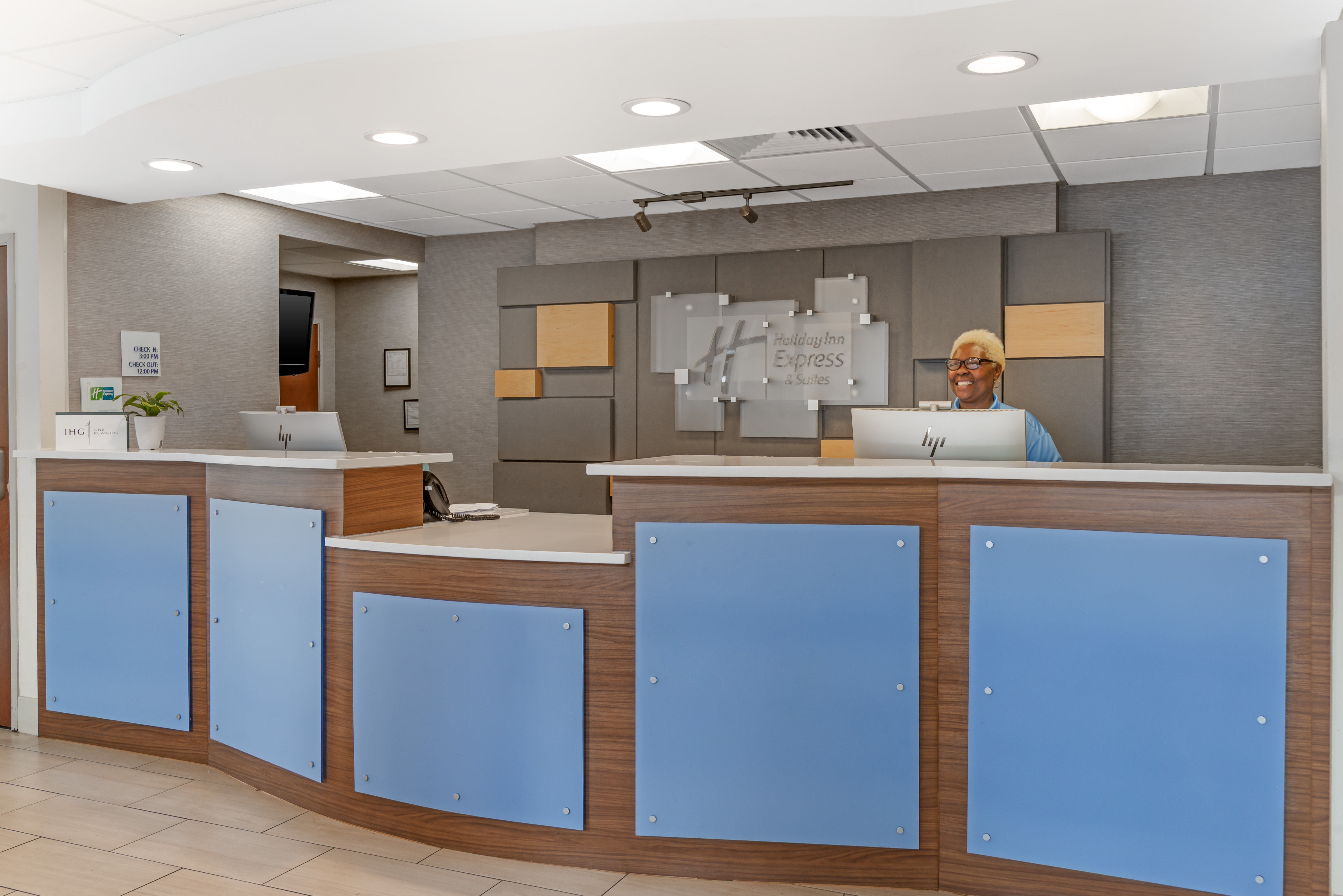 Holiday Inn Express Hotel & Suites Cordele North 17/79