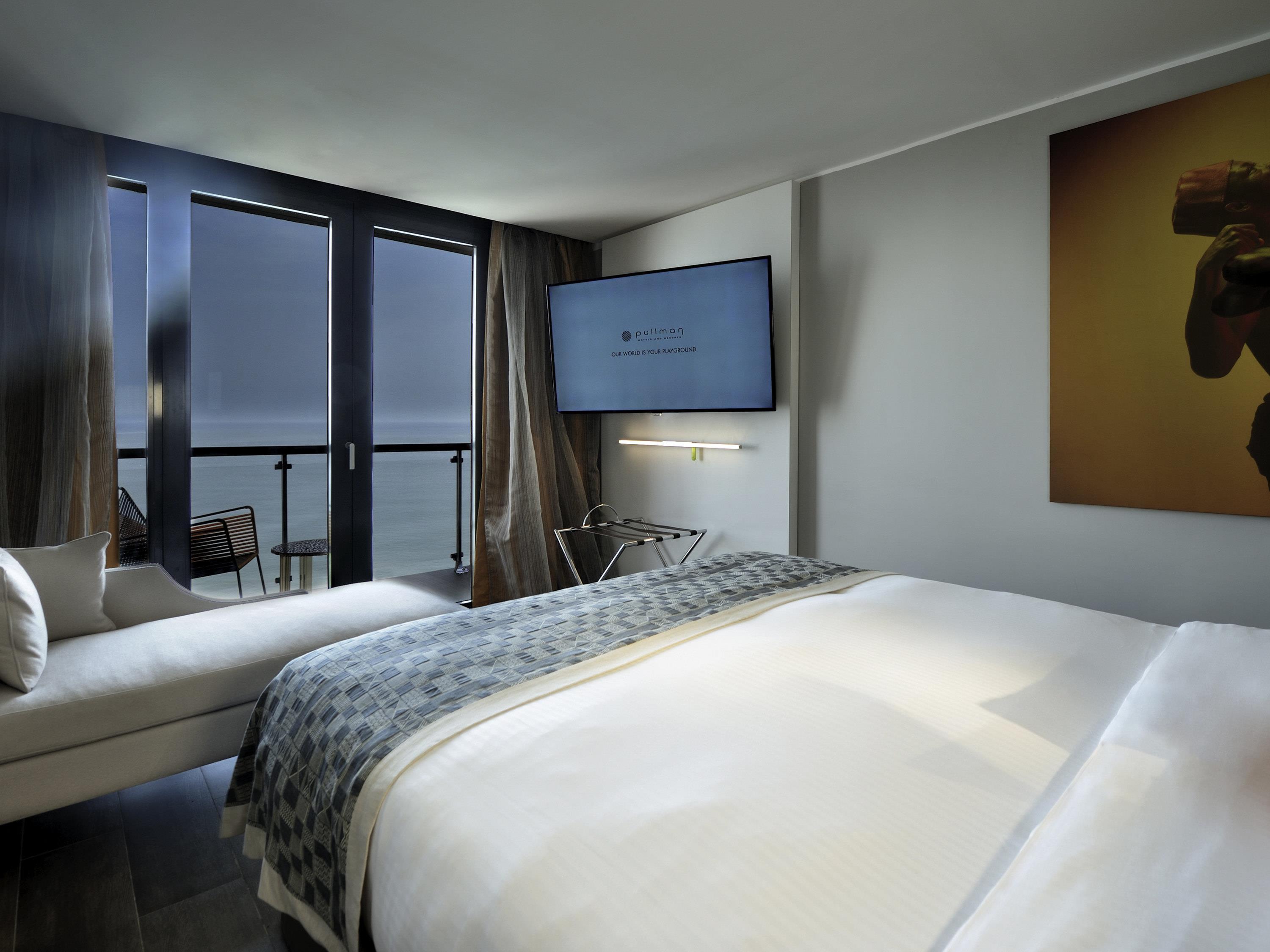 DELUXE, KING BED, SEA VIEW