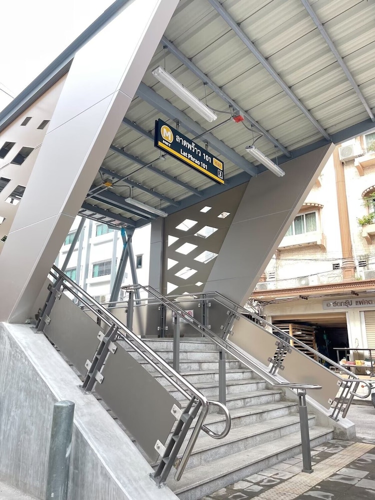 Metropoint Bangkok 52/80