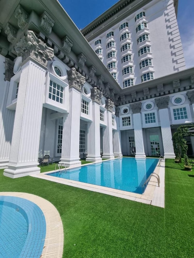 Grand Swiss-Belhotel Melaka 40/50