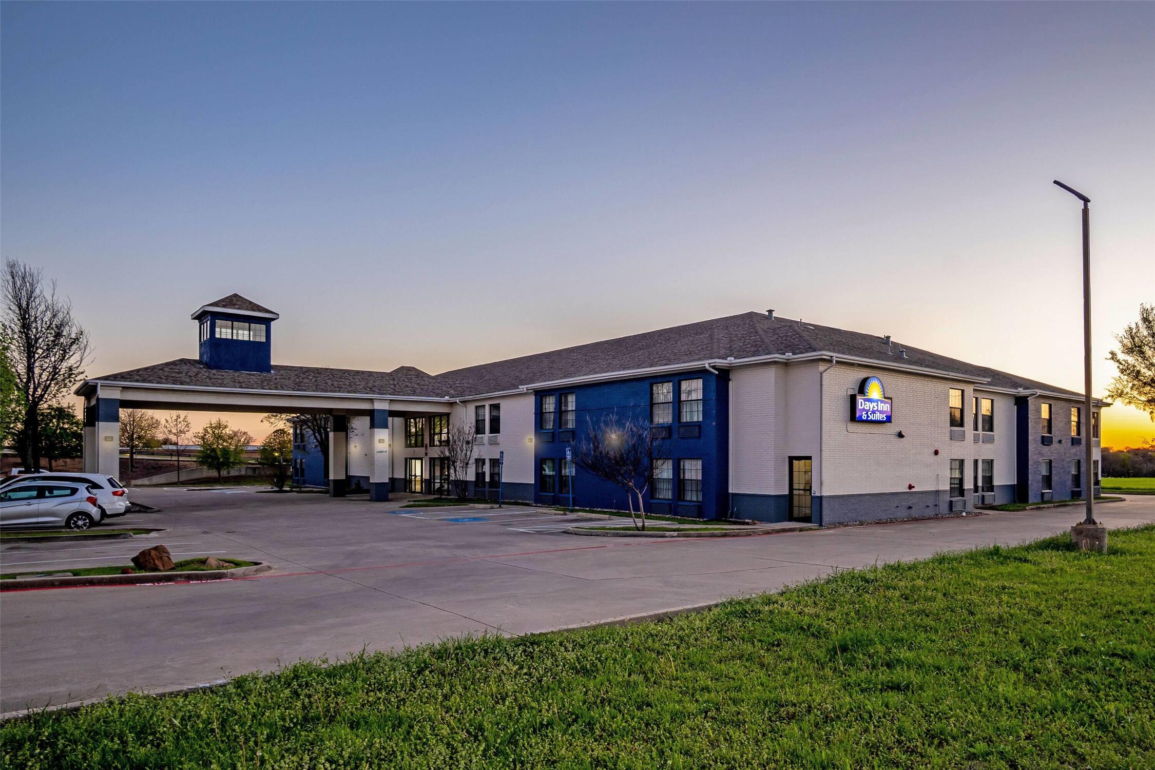 Days Inn by Wyndham Dallas Plano 26/31
