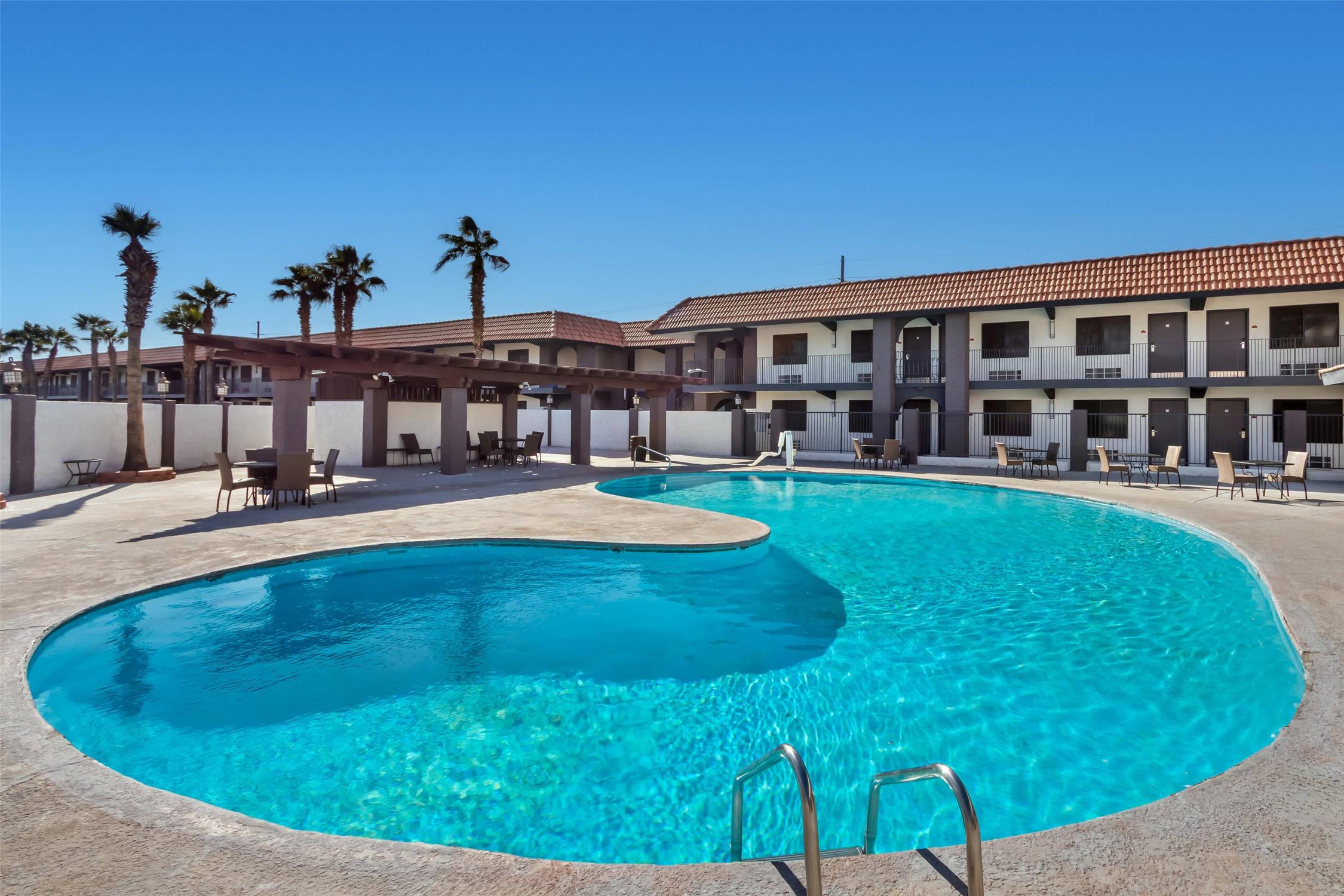 Quality Inn Suites Lake Havasu City 49/55