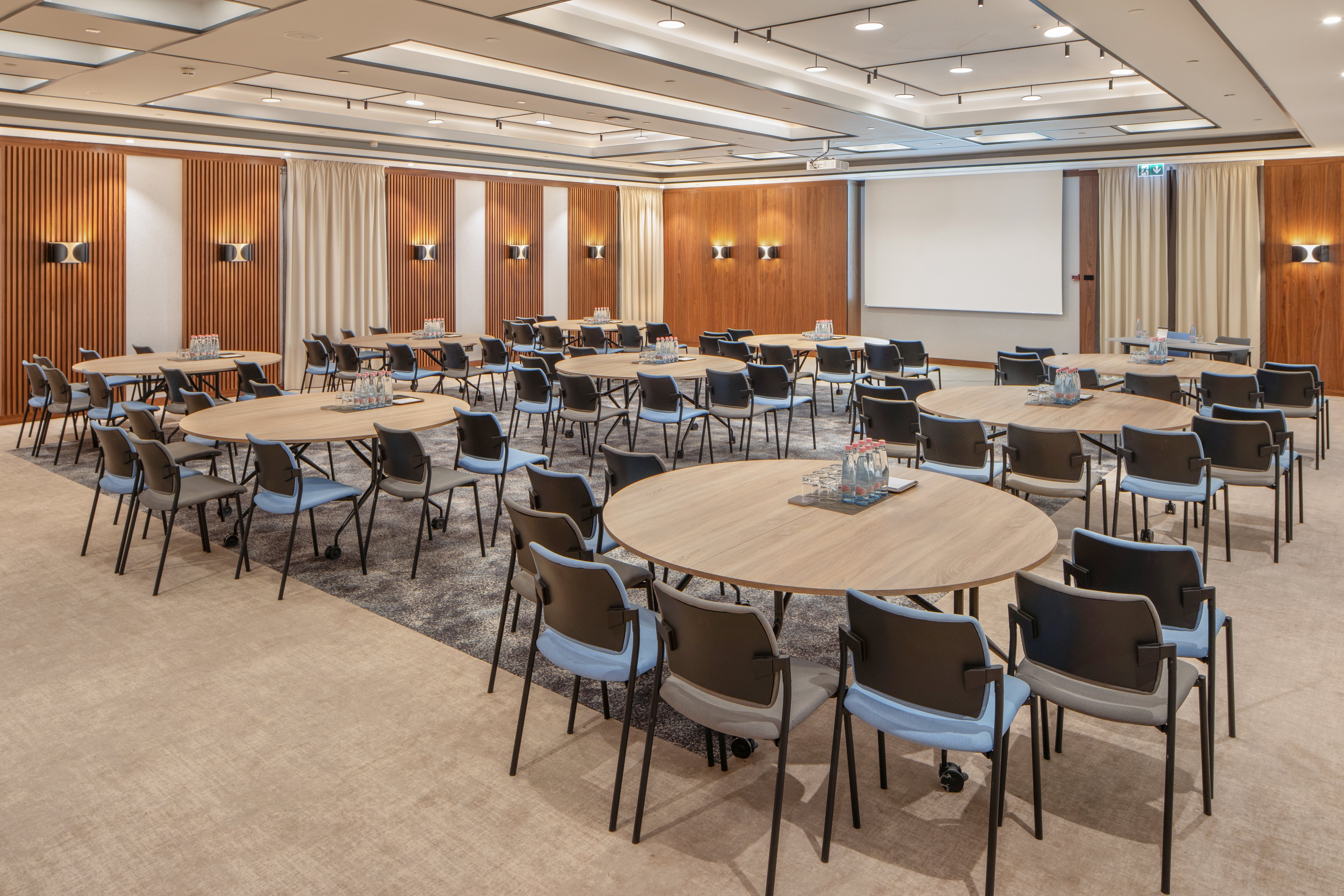 Crowne Plaza Budapest, an IHG Hotel 38/50