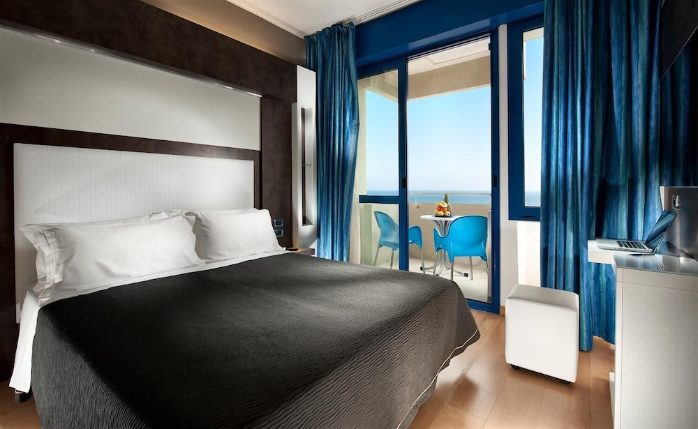 Hotel Baltic Riccione 26/68