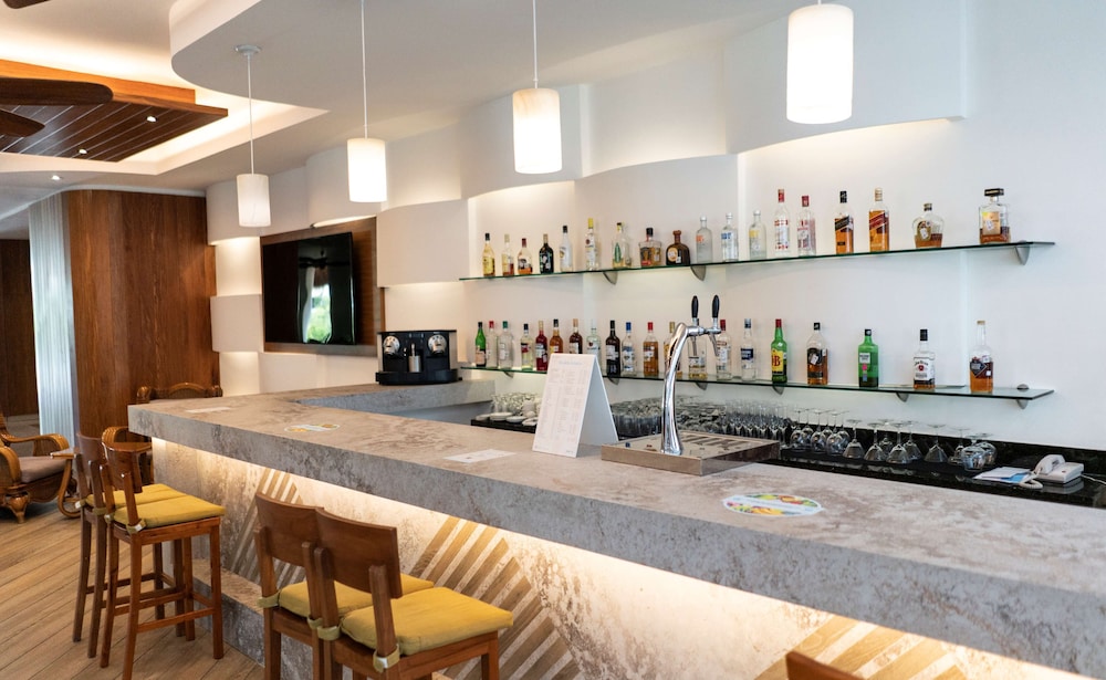 The Reef Coco Beach Resort & Spa – Optional All Inclusive 12/66