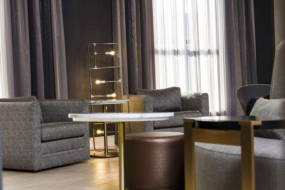 Doubletree By Hilton Boston Logan Airport Chelsea 32/48