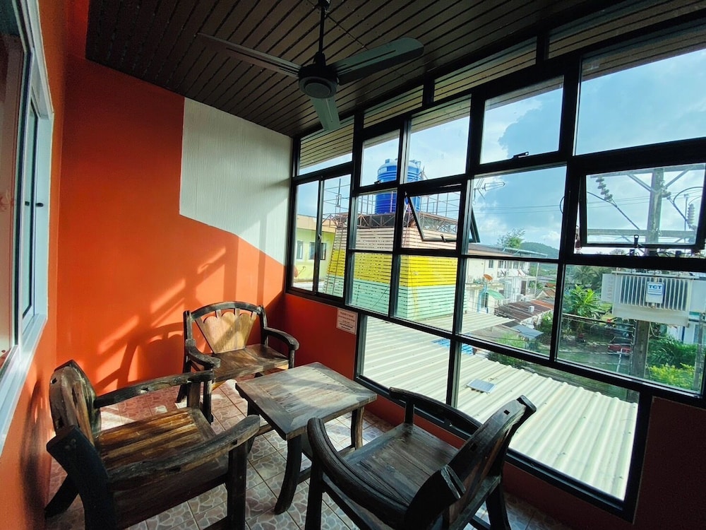 Talay Sai Hotel At Thung Wua Laen 41/76