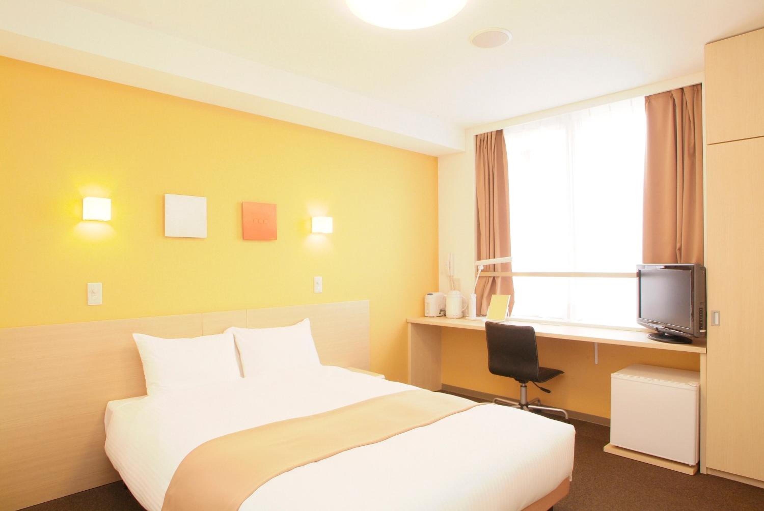 Single, Double Bed, Smoking
