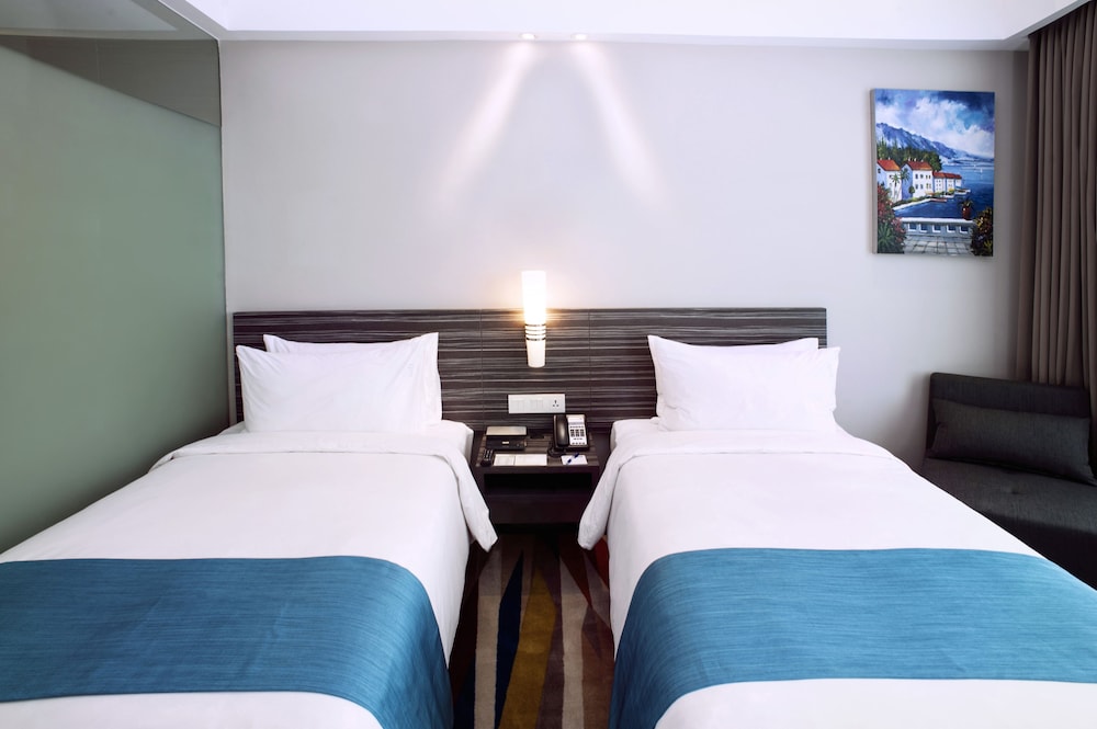 Holiday Inn Express Surabaya Centerpoint by Ihg 19/81