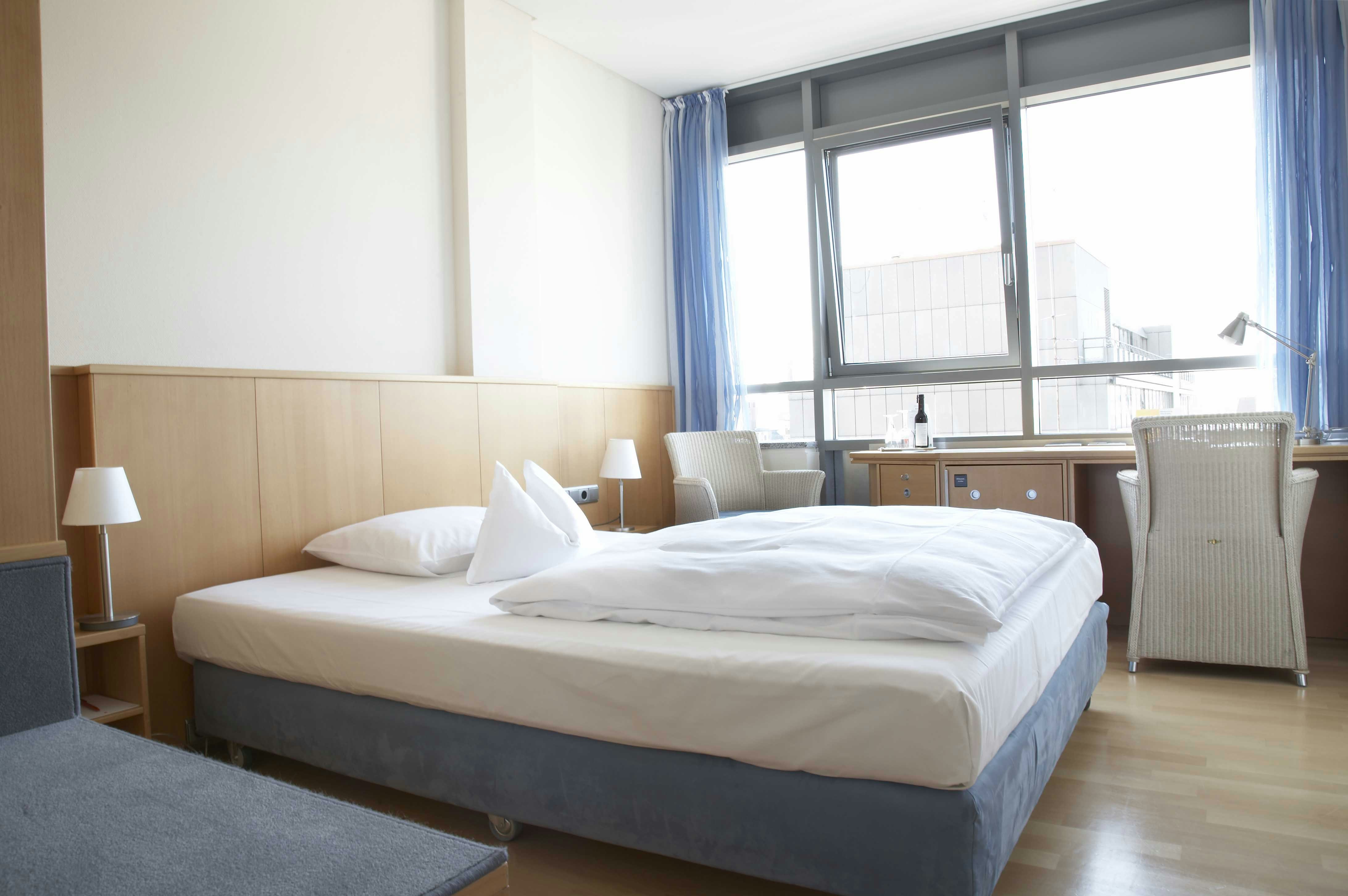 Baseler Hof Hotel 10/50