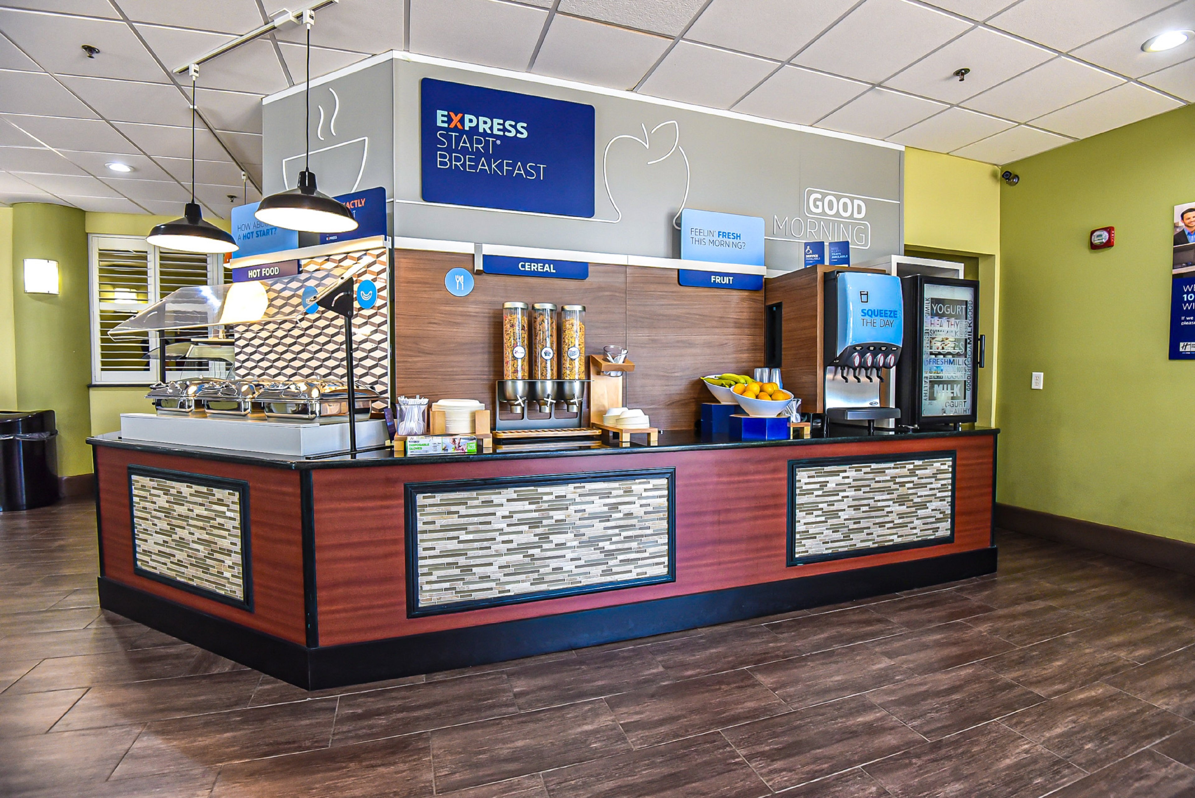 Holiday Inn Express and Suites Cocoa 4/50