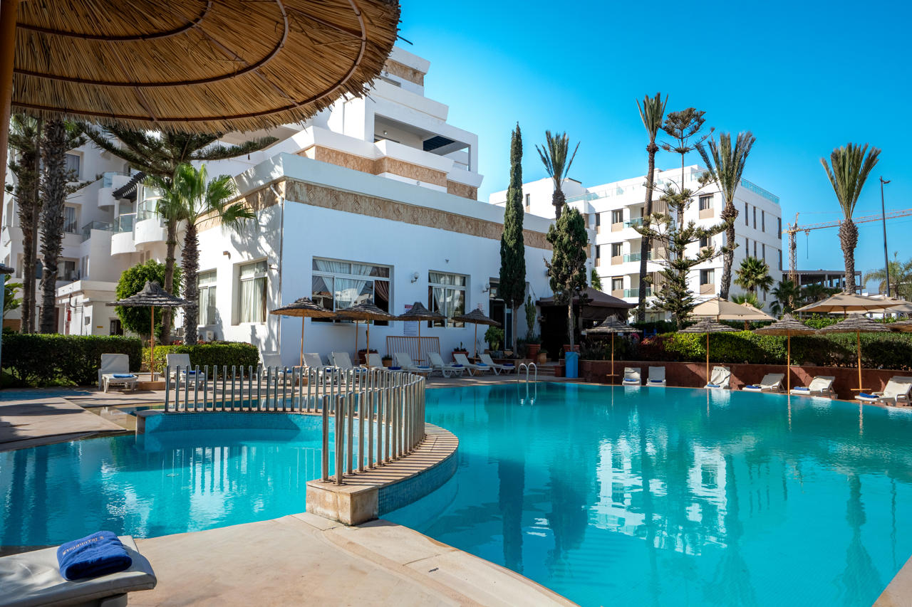 Intouriste Hotel & Suites 70/72